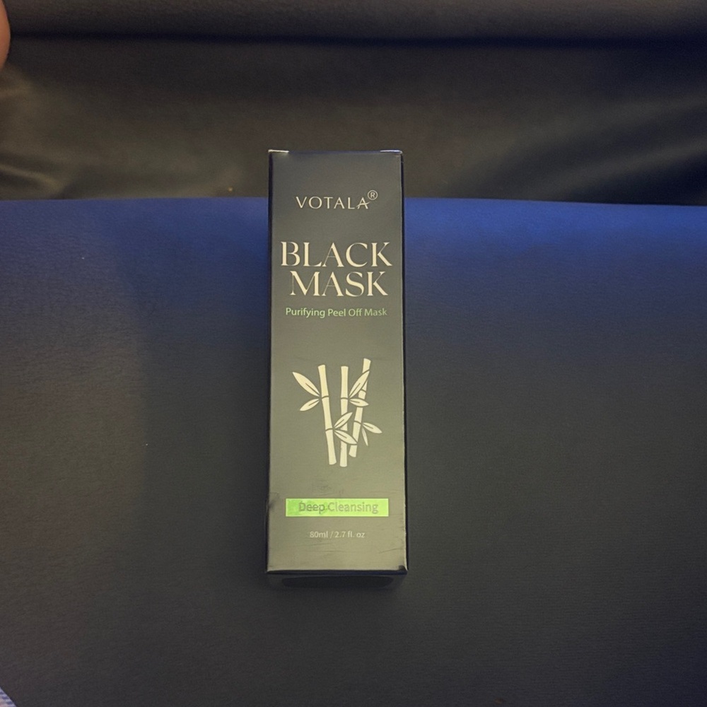 NIB VOTALA Black Mask - Purifying Peel Off Mask